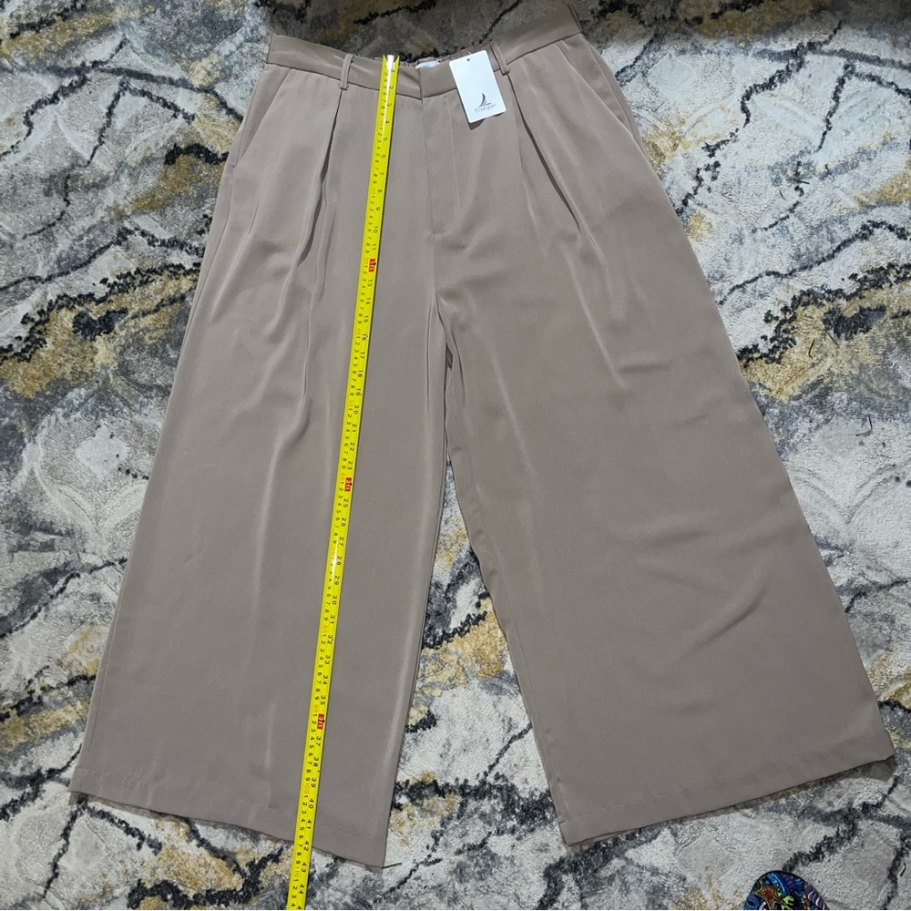 Chic Wide-Leg Women's Pants in Mocha - Picture 3 of 12